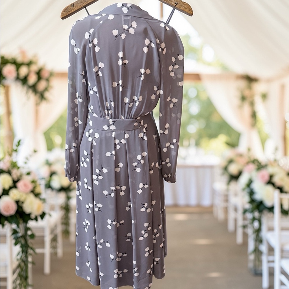 Anne Klein Gray Floral V-Neck Long Sleeve Midi Dress - Picture 4 of 6